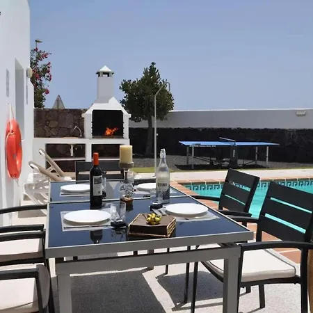 Βίλα 3 Bedroom - Playa Blanca *
