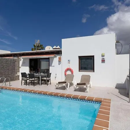 3 Bedroom - Playa Blanca Вилла *